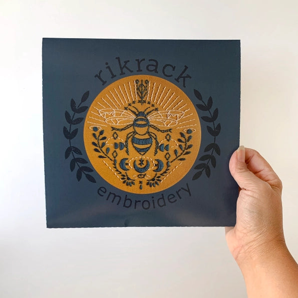 Rikrack Embroidery Kit - Bee