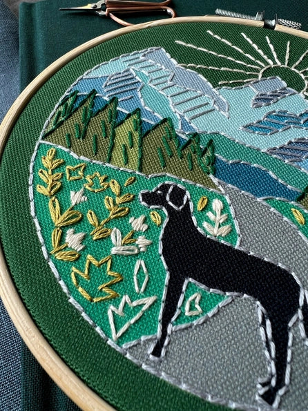 Rikrack Embroidery Kit - Trail Dog