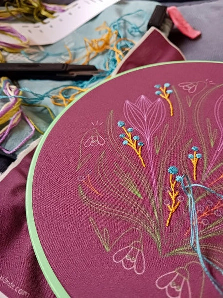 Cozyblue Handmade Embroidery Kit - Early Bloomer